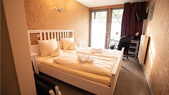 Hotel Vicinity