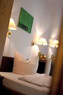 Luckai Hotel Restaurant