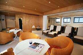 Stargaze Forum Hotel