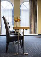 Stargaze Forum Hotel