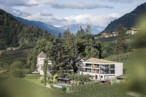 SCHLOSS PLARS Wine & Suites