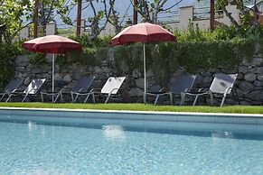SCHLOSS PLARS Wine & Suites