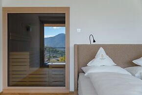 SCHLOSS PLARS Wine & Suites