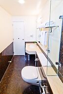 Bloom Hotel - Indiranagar