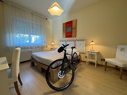 Eremes Rooms & Apartments