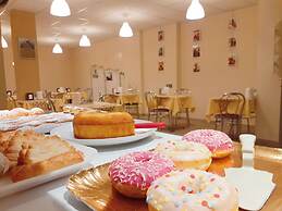 Eremes Rooms & Apartments