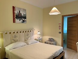 Eremes Rooms & Apartments