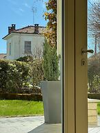 Eremes Rooms & Apartments