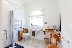 A Tuscan Villa Guest House