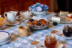 A Tuscan Villa Guest House