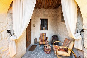 Tafoni Houses Cave Hotel