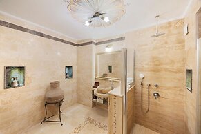 Tafoni Houses Cave Hotel