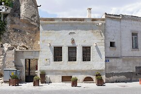Tafoni Houses Cave Hotel