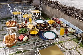 Tafoni Houses Cave Hotel