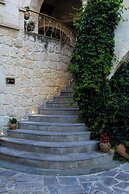 Tafoni Houses Cave Hotel