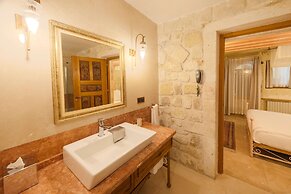 Tafoni Houses Cave Hotel