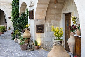 Tafoni Houses Cave Hotel