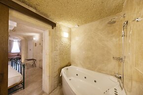 Tafoni Houses Cave Hotel
