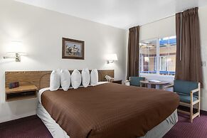 Town House Motel – Historic Old Town Eureka