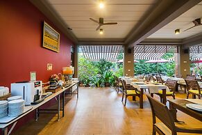 Ayrest Hotel