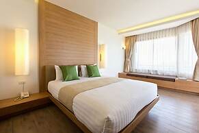 Ayrest Hotel
