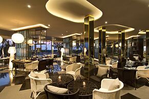 Le Coral Beach Resort and Cafe