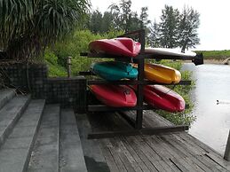 Le Coral Beach Resort and Cafe