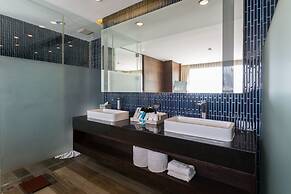 Le Coral Beach Resort and Cafe