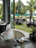 Le Coral Beach Resort and Cafe