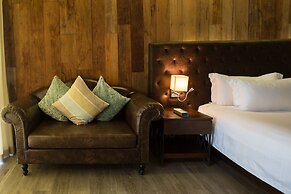 Le Coral Beach Resort and Cafe