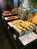 Le Coral Beach Resort and Cafe