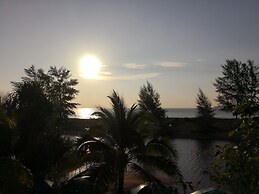 Le Coral Beach Resort and Cafe