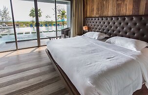 Le Coral Beach Resort and Cafe