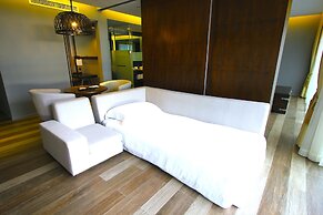 Le Coral Beach Resort and Cafe