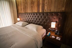 Le Coral Beach Resort and Cafe