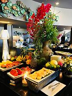 Le Coral Beach Resort and Cafe