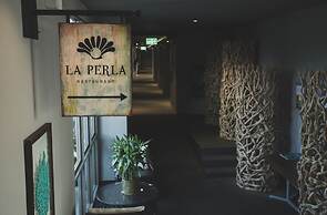 Le Coral Beach Resort and Cafe