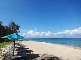 Le Coral Beach Resort and Cafe