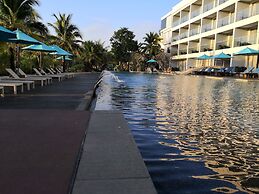 Le Coral Beach Resort and Cafe