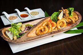 Le Coral Beach Resort and Cafe