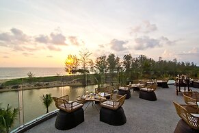 Le Coral Beach Resort and Cafe