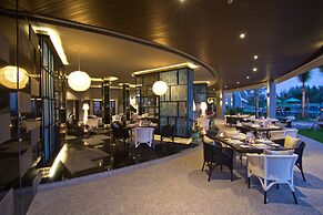 Le Coral Beach Resort and Cafe