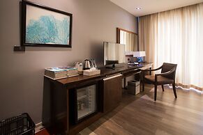 Le Coral Beach Resort and Cafe