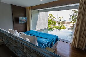 Le Coral Beach Resort and Cafe