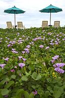 Le Coral Beach Resort and Cafe