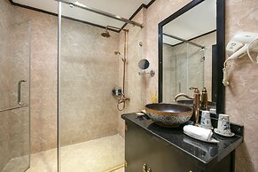 Lavender Central Hotel & Spa