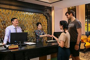 Lavender Central Hotel & Spa