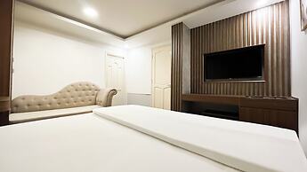 A25 Hotel - 274 De Tham