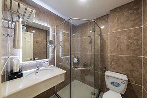 A25 Hotel - 274 De Tham