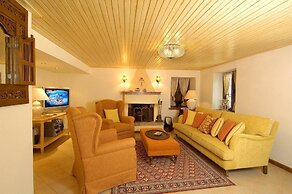 Emotions Country Resort